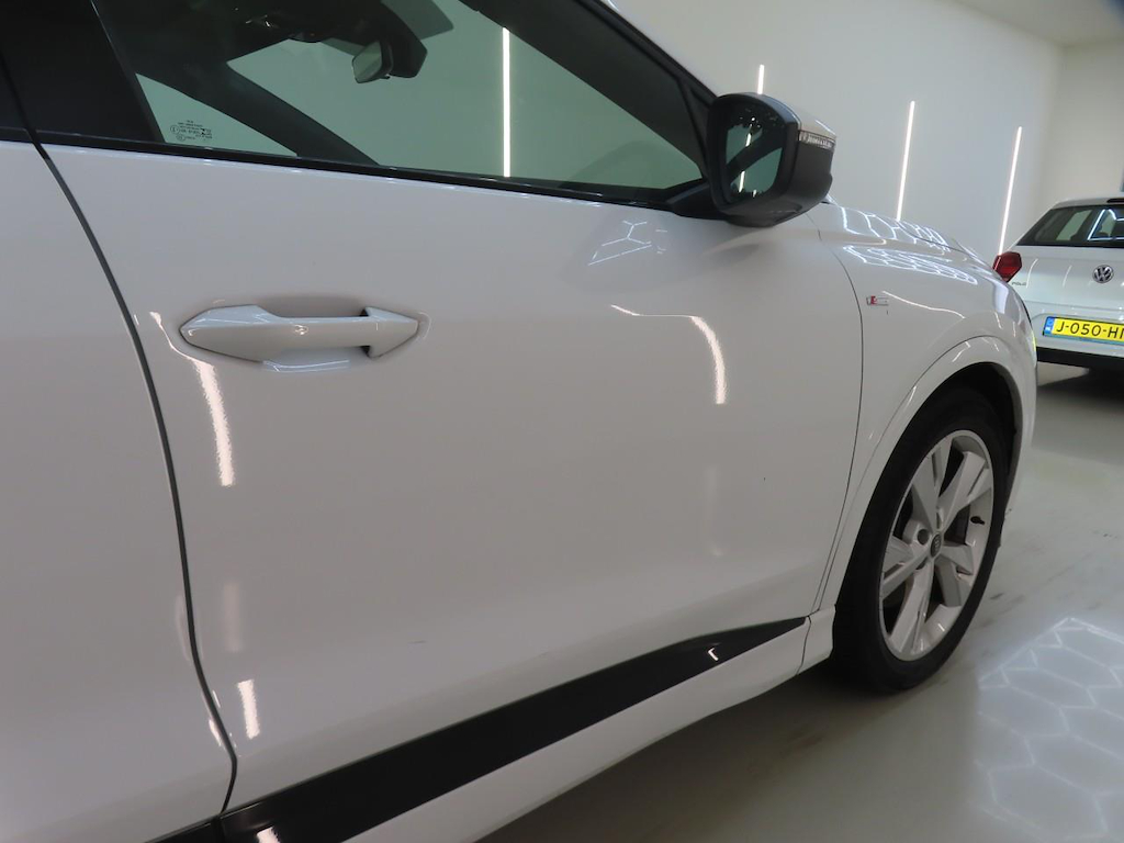 Foto 26 van Audi Q4 e-tron