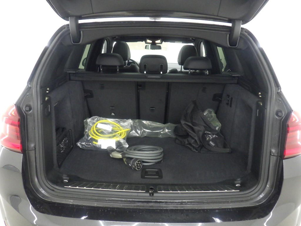 Foto 11 van BMW ix3