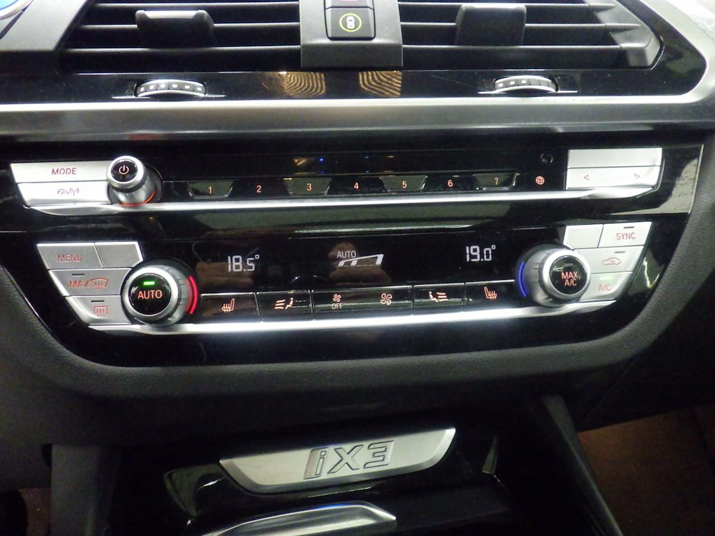 Foto 20 van BMW ix3