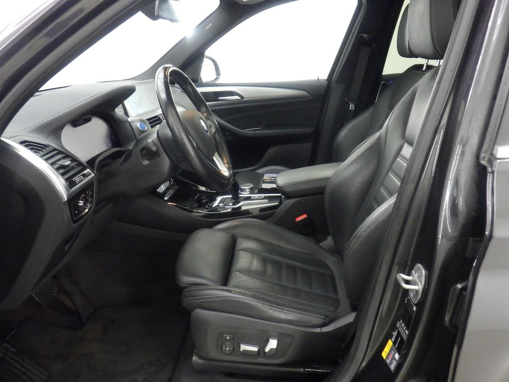 Foto 9 van BMW ix3