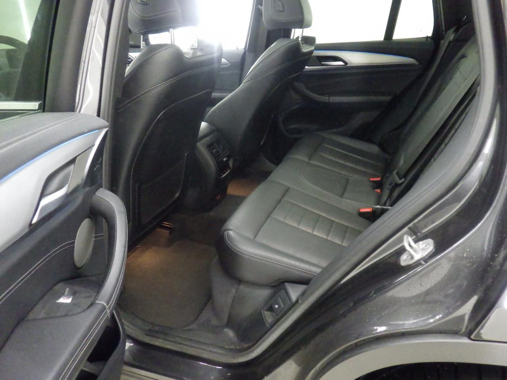 Foto 10 van BMW ix3