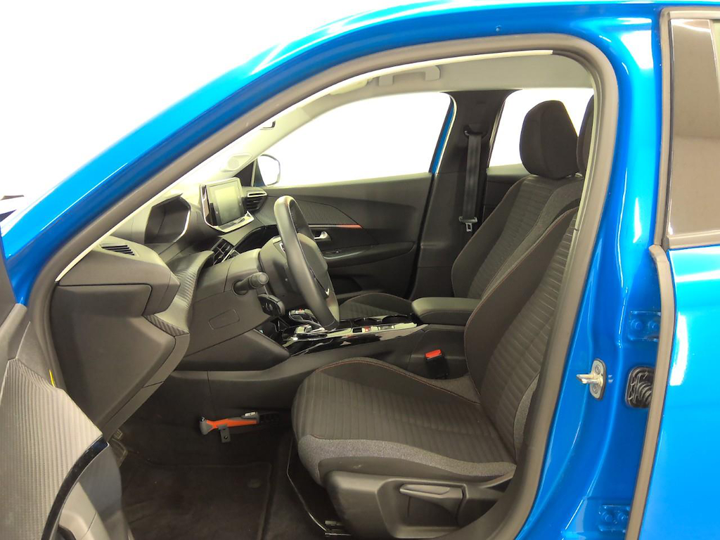 Foto 7 van Peugeot E-2008