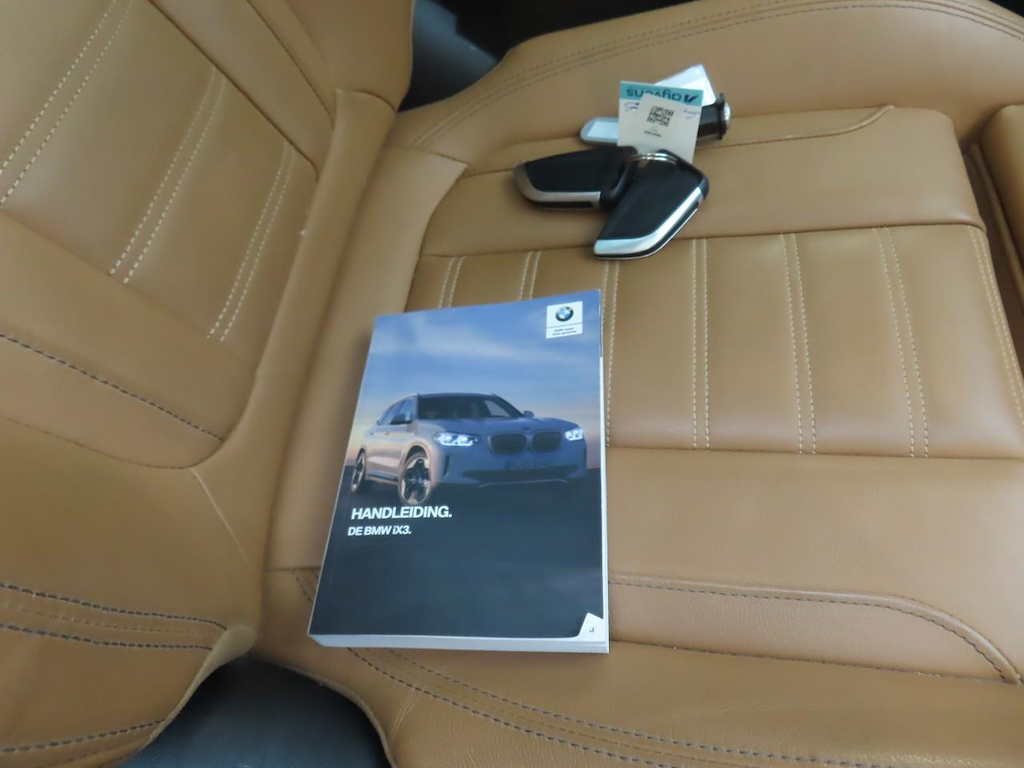 Foto 15 van BMW ix3
