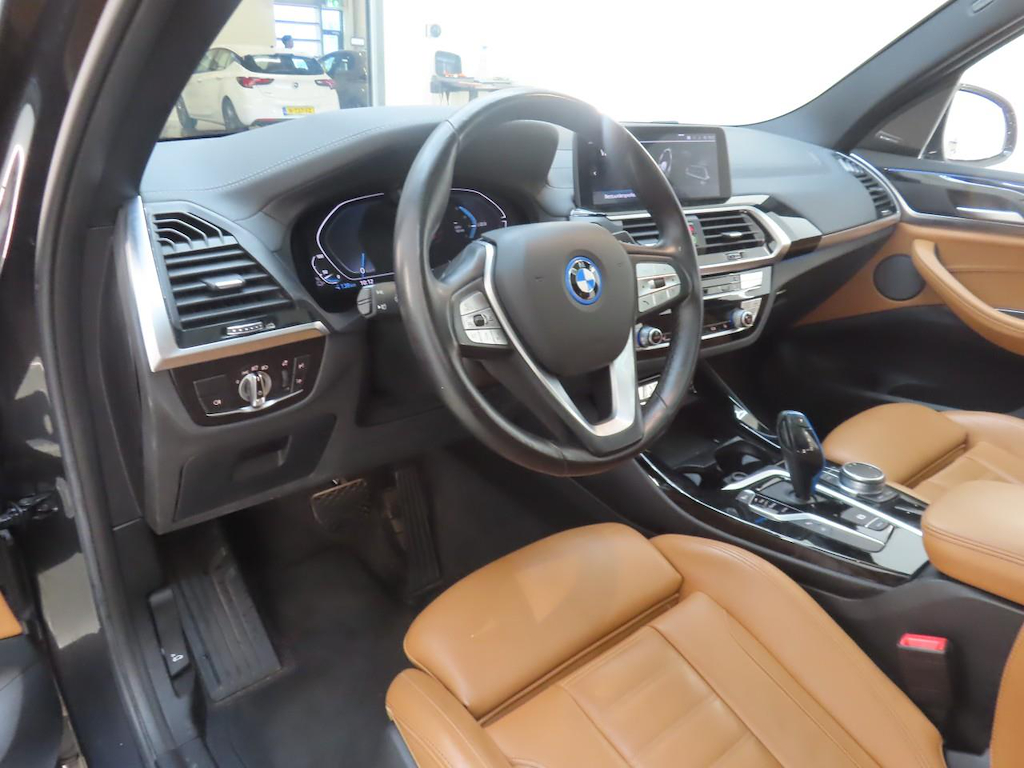 Foto 4 van BMW ix3