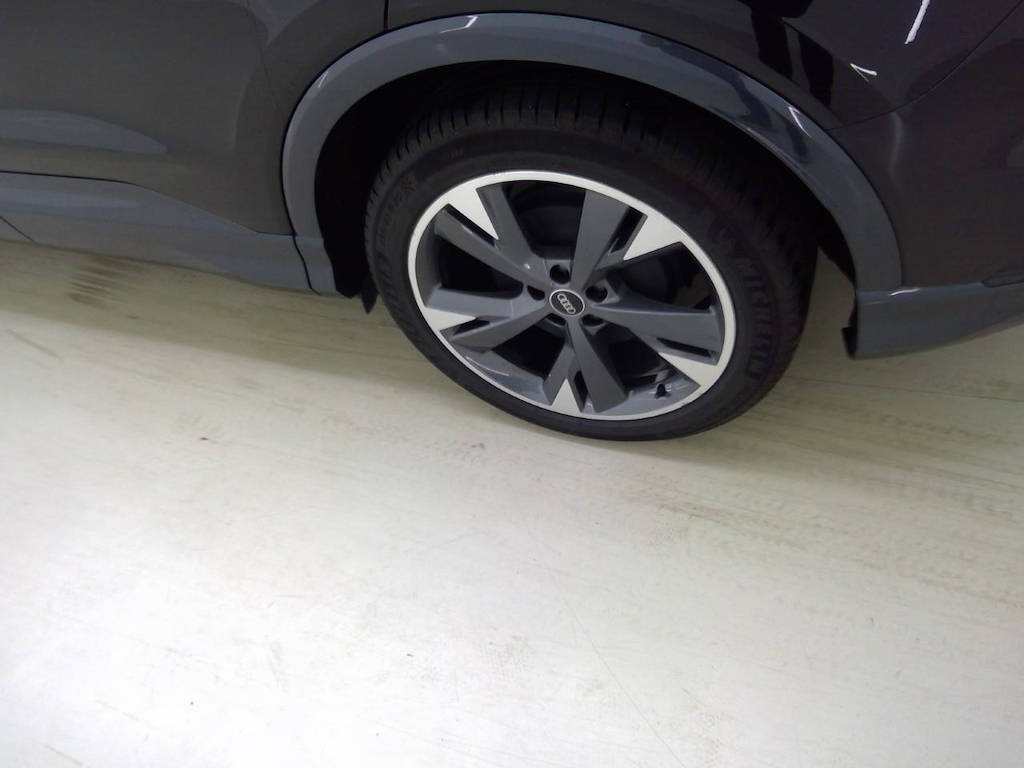 Foto 30 van Audi Q4 e-tron