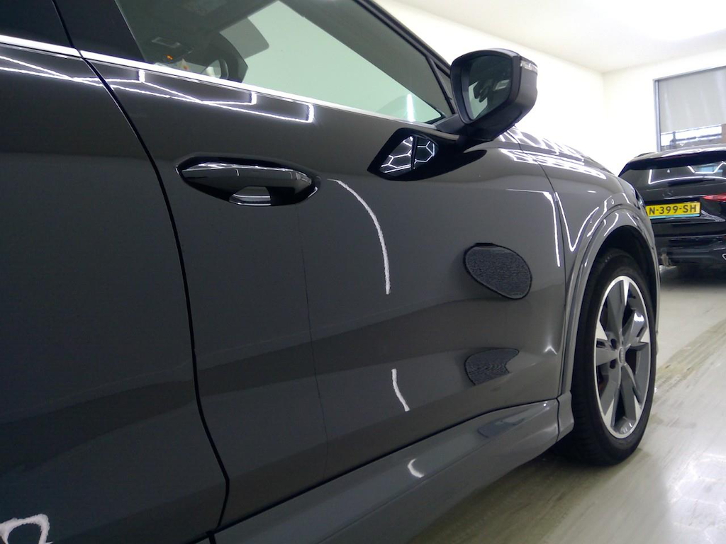 Foto 35 van Audi Q4 e-tron