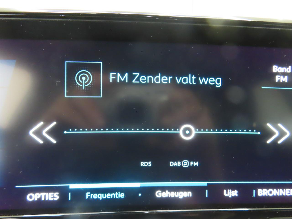 Foto 17 van Peugeot E-208