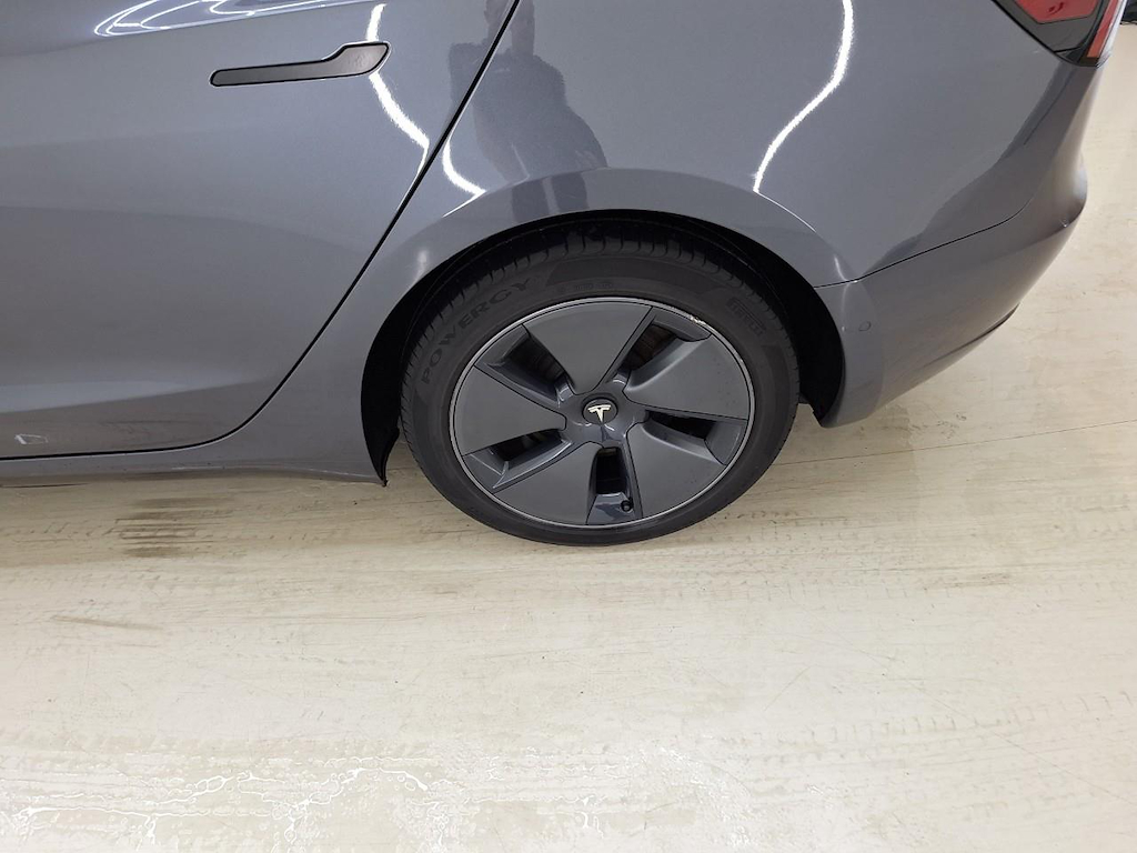 Foto 8 van Tesla Model 3