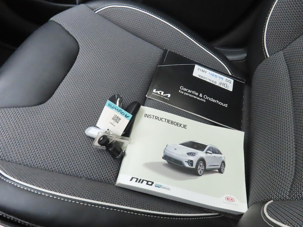 Foto 16 van Kia Niro