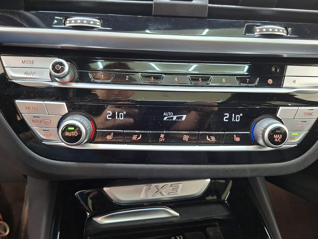 Foto 14 van BMW ix3