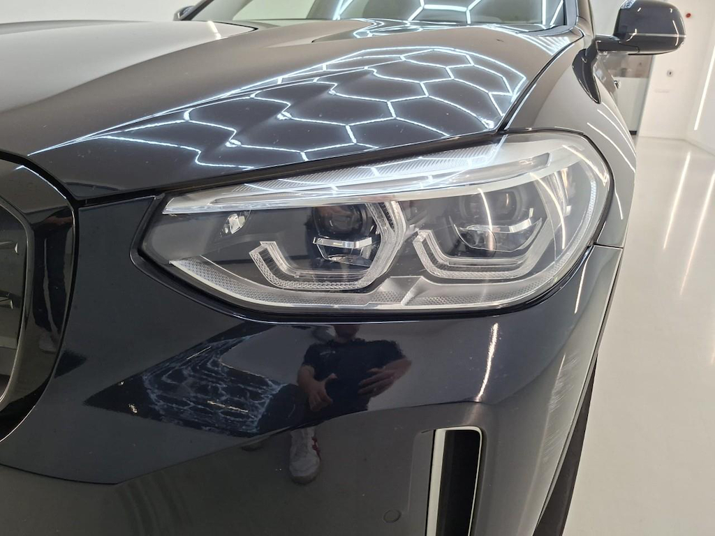 Foto 22 van BMW ix3