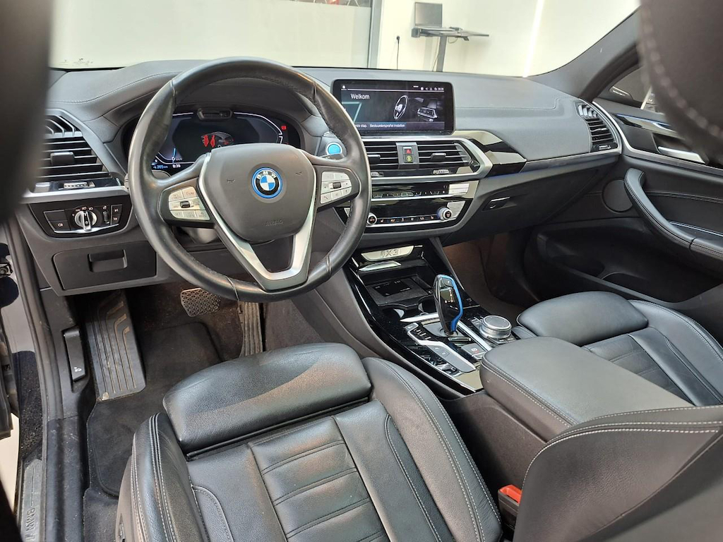 Foto 9 van BMW ix3
