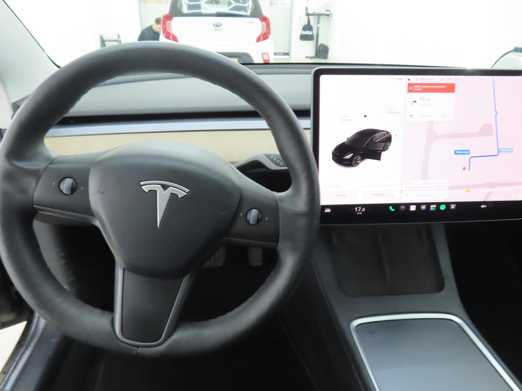Foto 2 van Tesla Model 3
