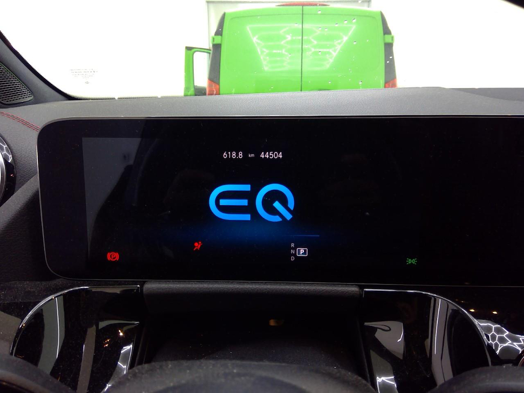 Foto 4 van Mercedes EQA