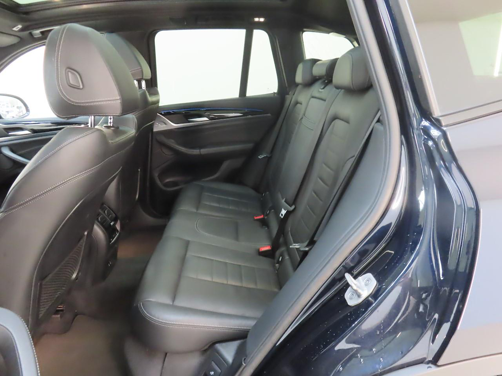 Foto 17 van BMW ix3