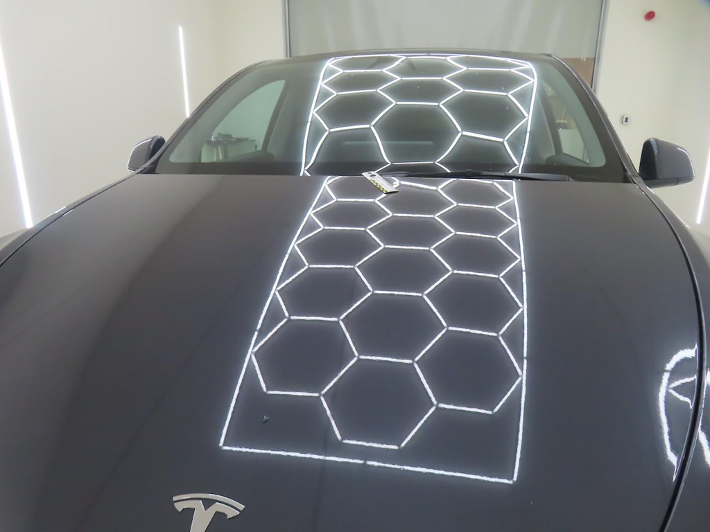 Foto 26 van Tesla Model Y
