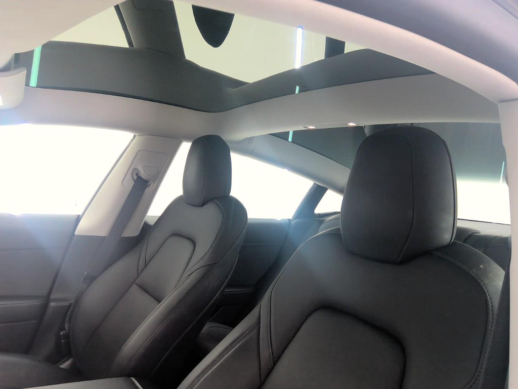 Foto 18 van Tesla Model 3