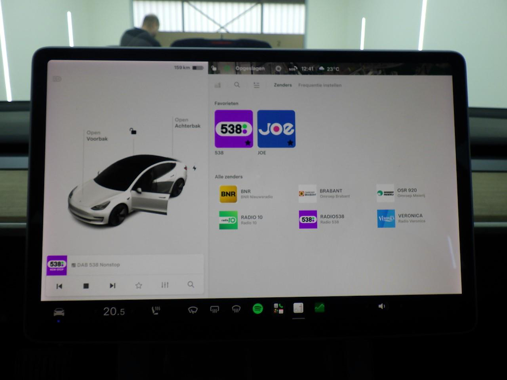 Foto 12 van Tesla Model 3