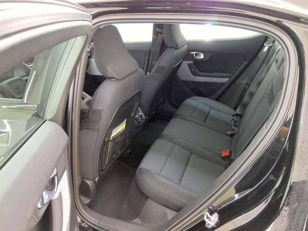 Photo 17 of Polestar 2