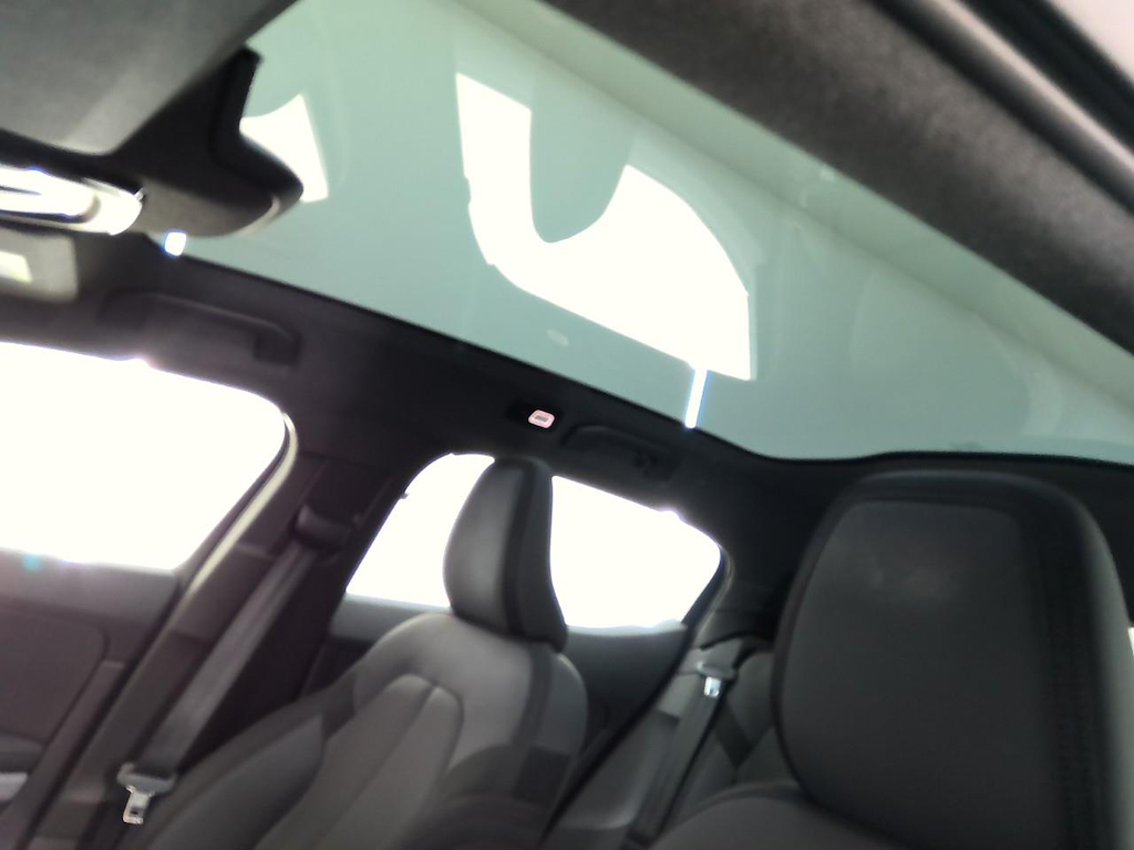 Photo 51 of Polestar 2