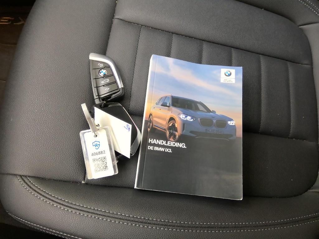 Foto 13 van BMW ix3