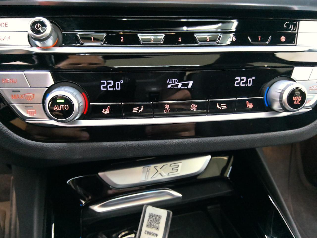 Foto 17 van BMW ix3
