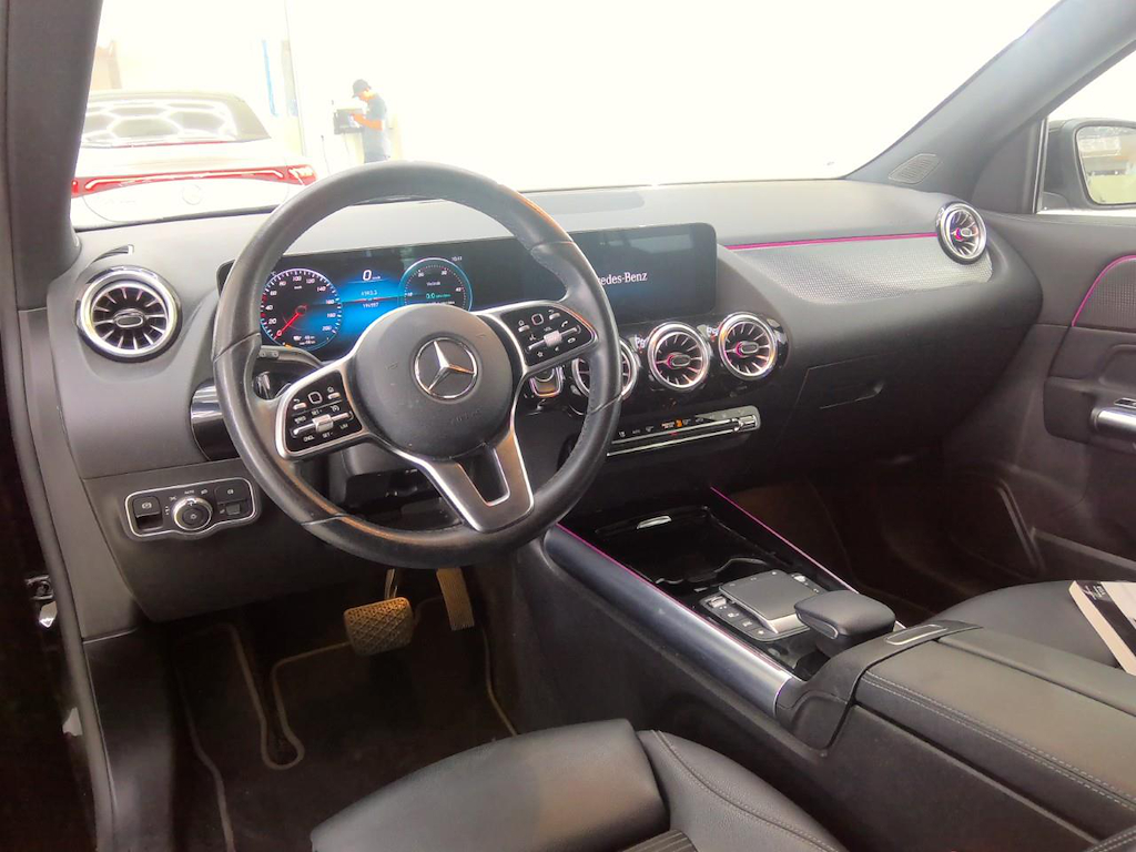 Foto 4 van Mercedes EQA