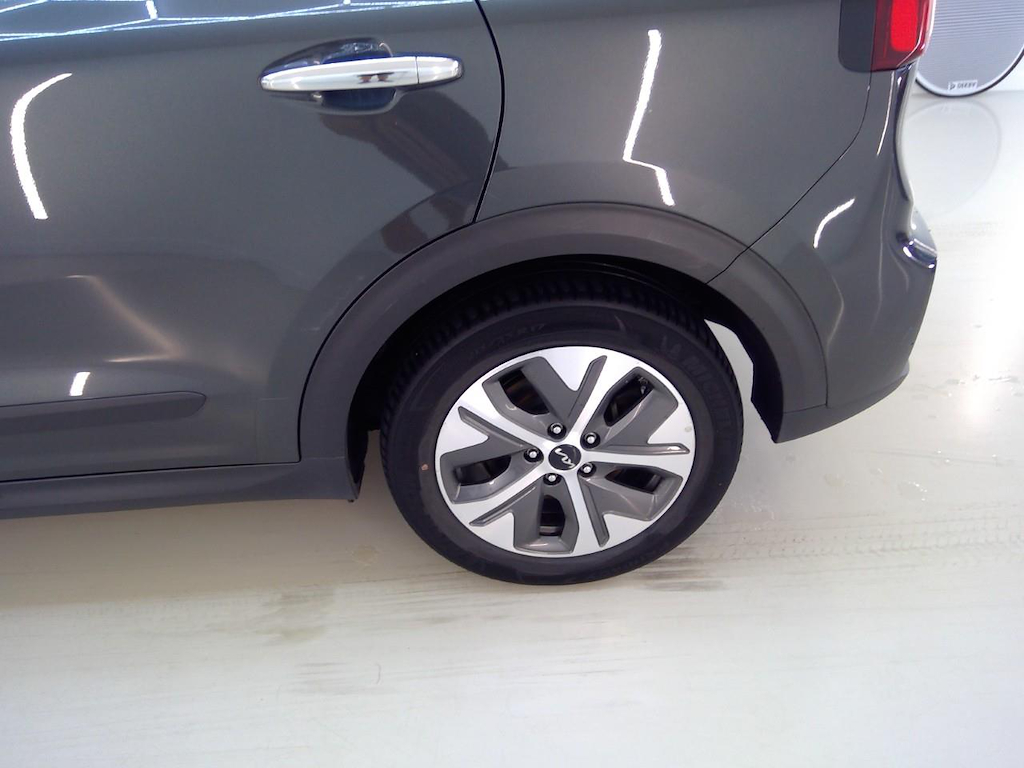Foto 30 van Kia Niro