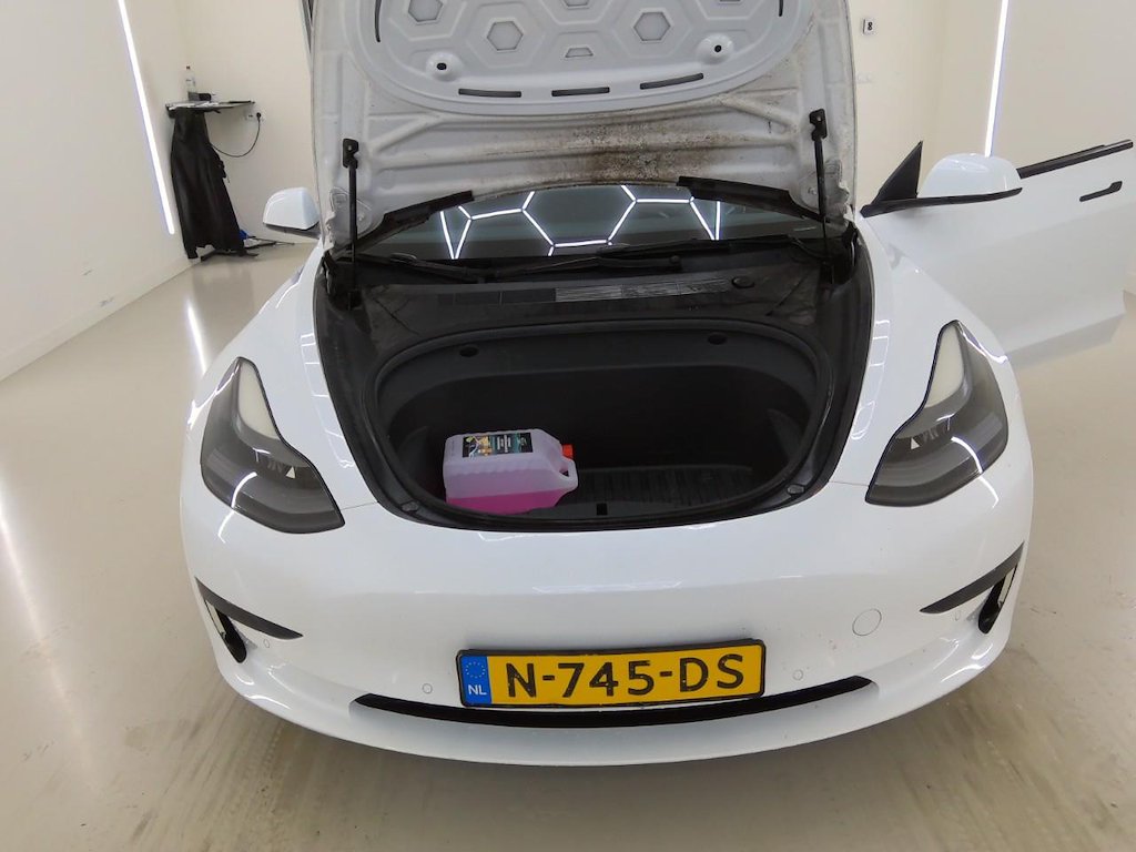 Foto 12 van Tesla Model 3