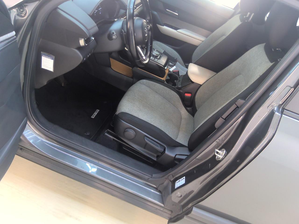 Foto 22 van Mazda MX-30