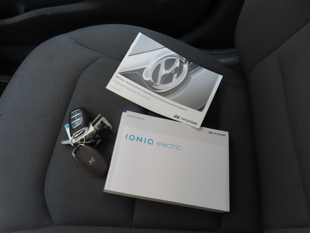 Foto 16 van Hyundai Ioniq