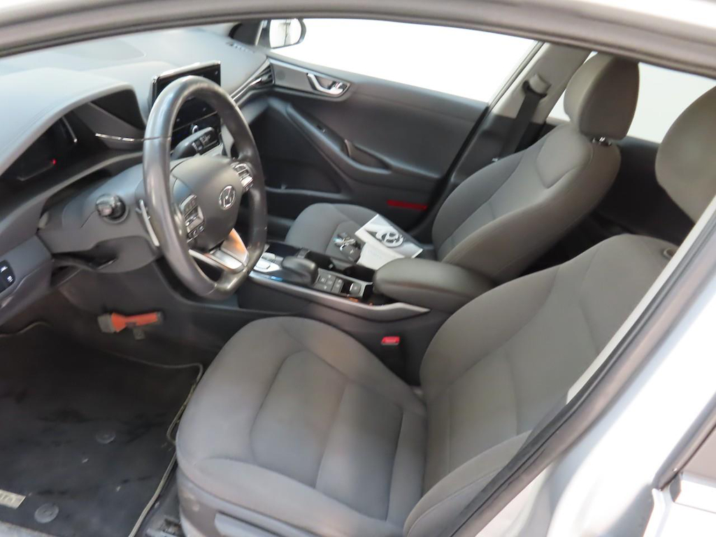 Foto 24 van Hyundai Ioniq