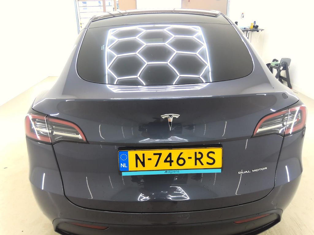 Foto 26 van Tesla Model Y