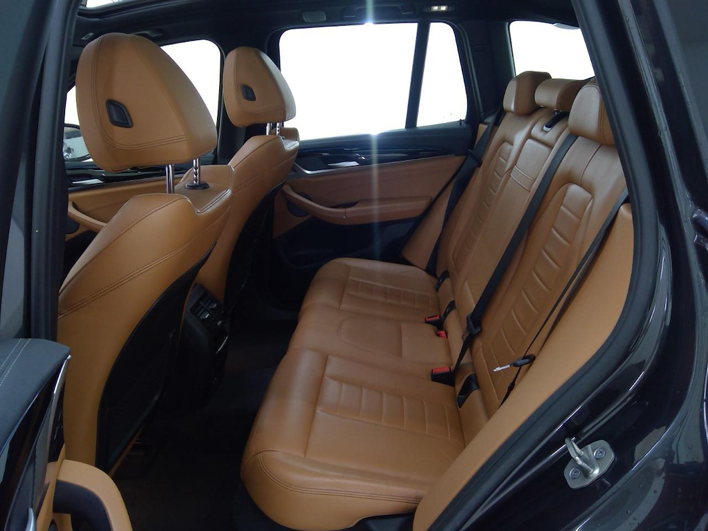 Foto 9 van BMW ix3