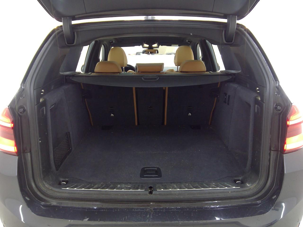Foto 10 van BMW ix3