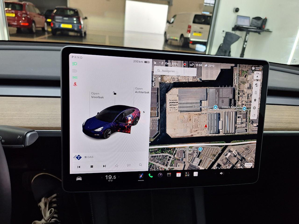 Foto 18 van Tesla Model 3