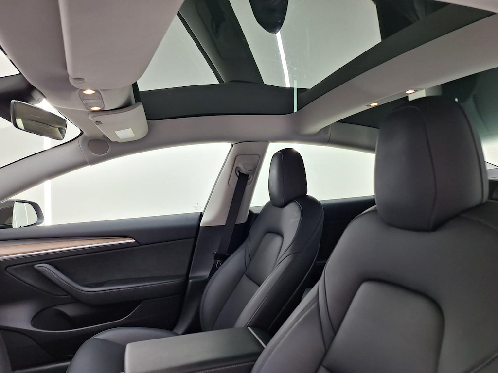Foto 21 van Tesla Model 3