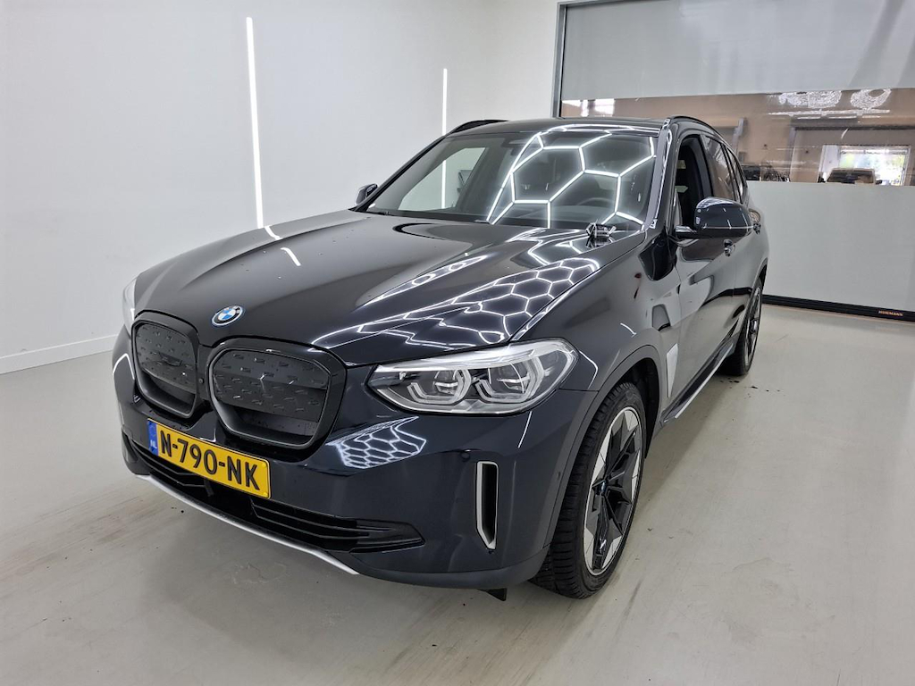 Foto 2 van BMW ix3