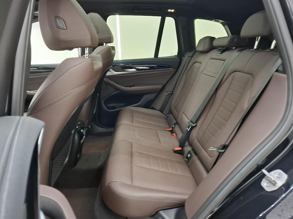 Foto 9 van BMW ix3