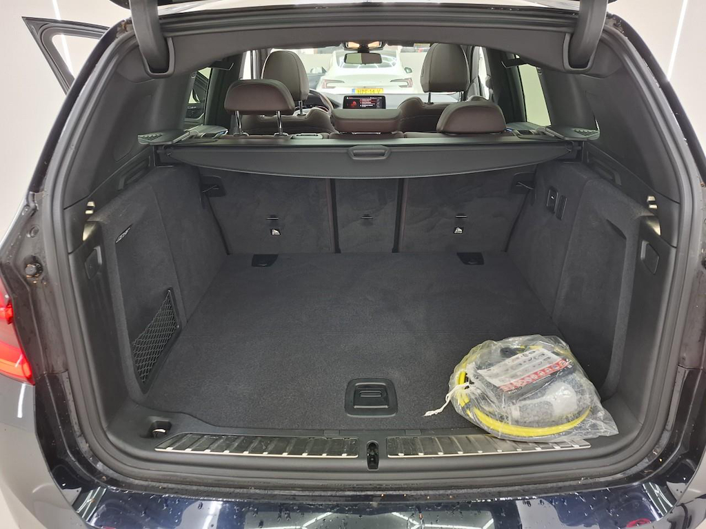 Foto 10 van BMW ix3