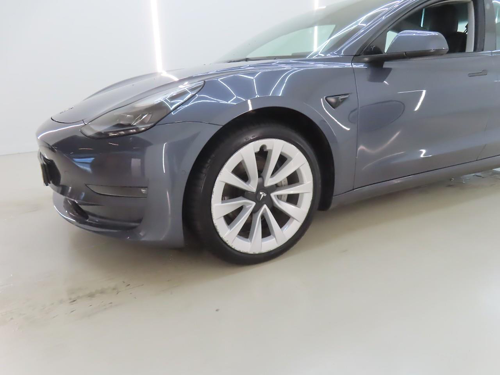 Foto 25 van Tesla Model 3