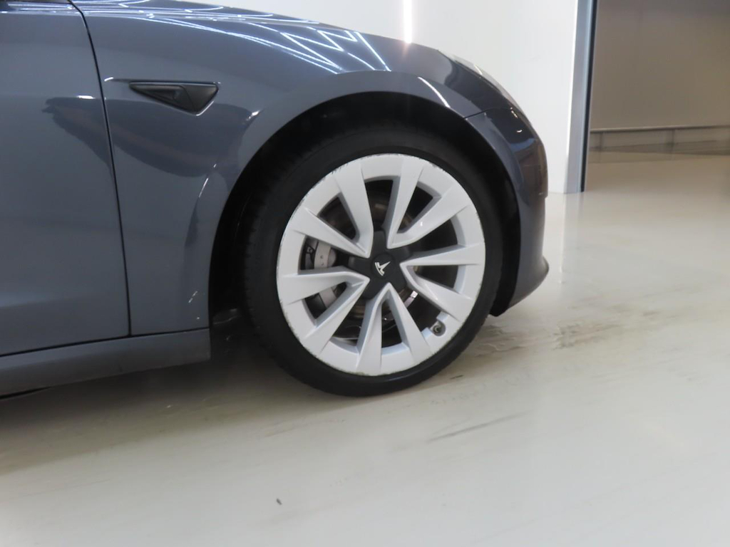 Foto 30 van Tesla Model 3