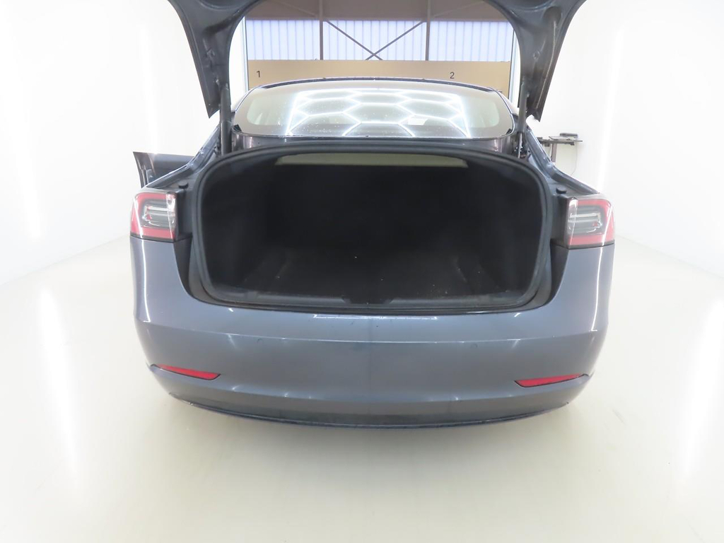 Foto 10 van Tesla Model 3