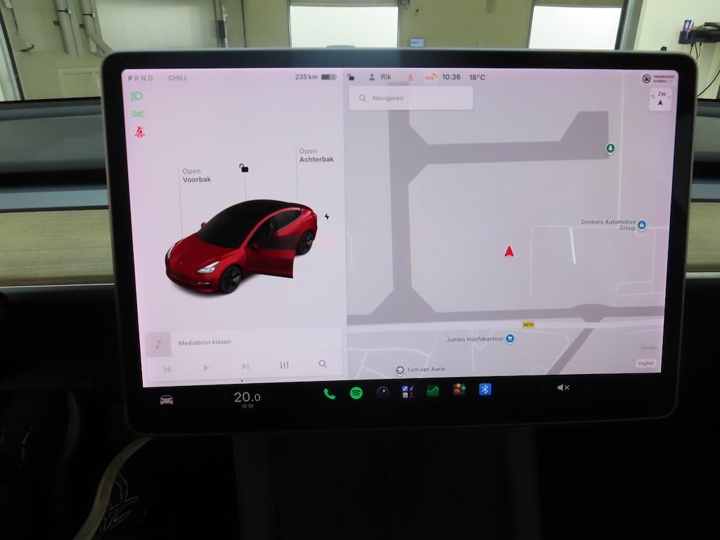 Foto 12 van Tesla Model 3