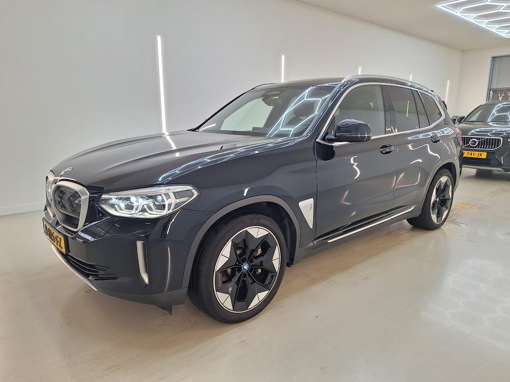 Photo 2 of BMW ix3