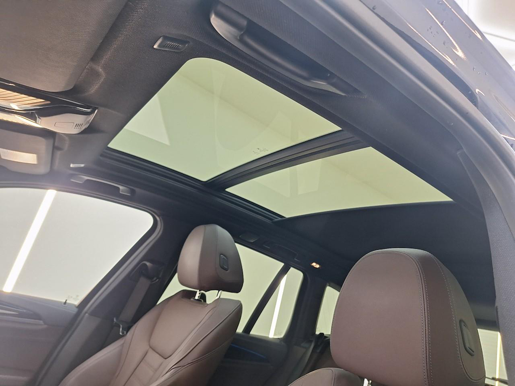 Photo 19 of BMW ix3