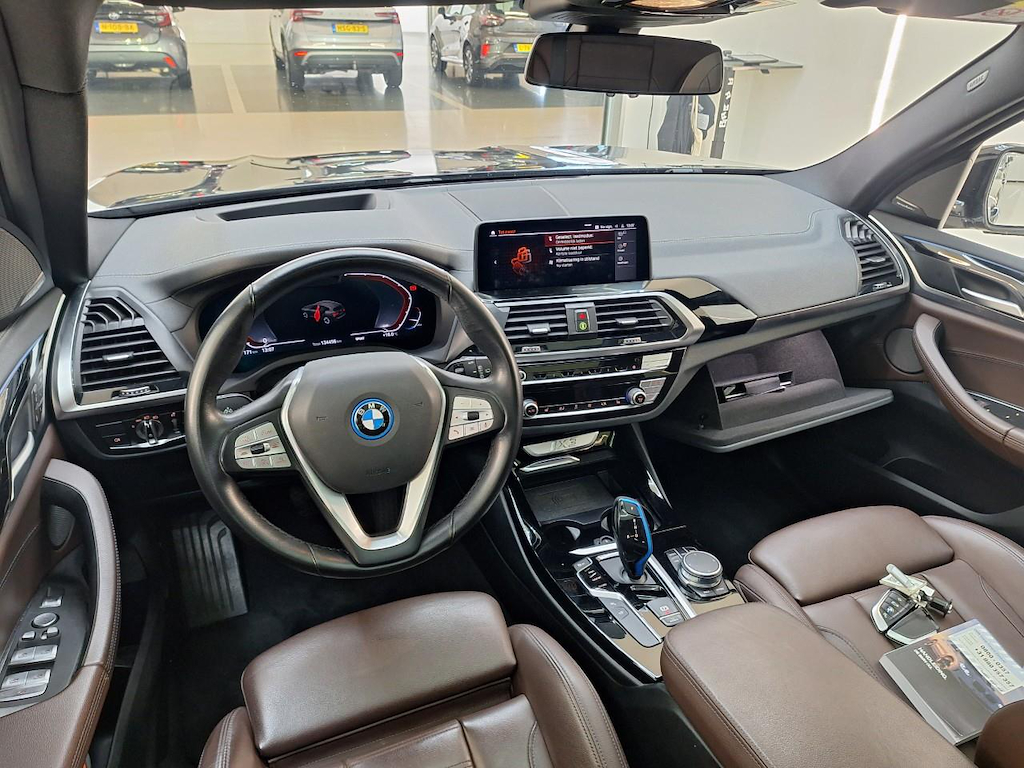 Photo 6 of BMW ix3