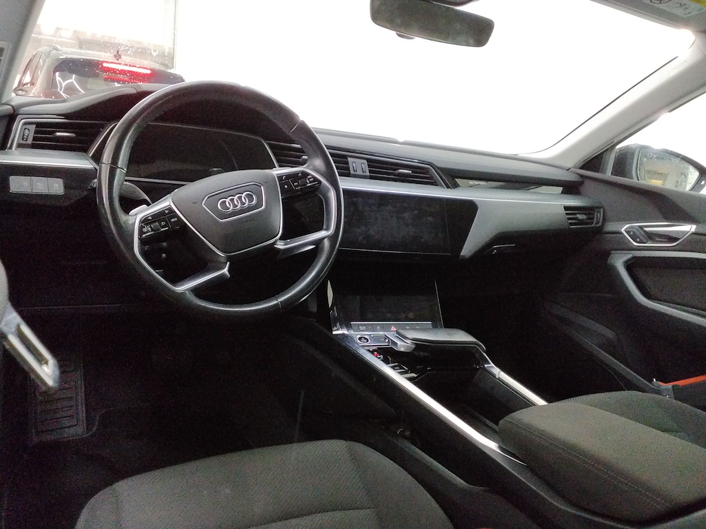Foto 11 van Audi e-tron