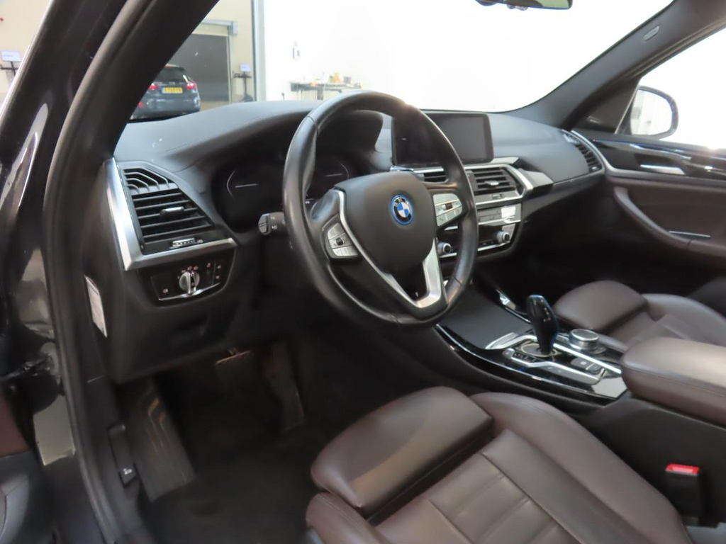 Foto 3 van BMW ix3