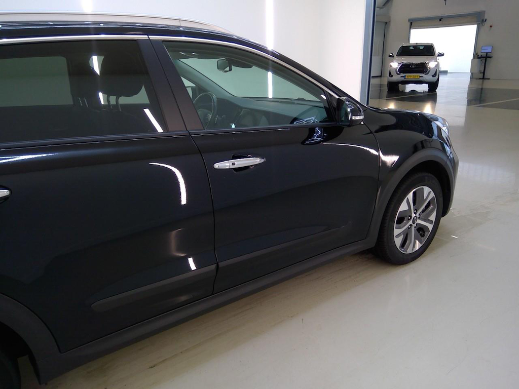 Foto 30 van Kia Niro